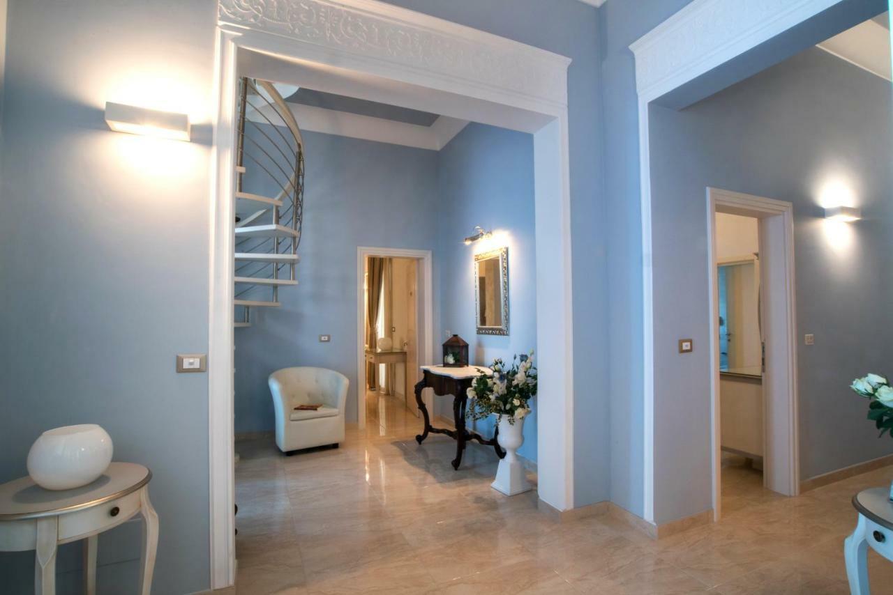 Palazzo Bove Bed & Breakfast Галатоне Екстериор снимка